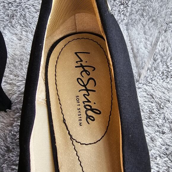 Life Stride Black Heels - Picture 4 of 6